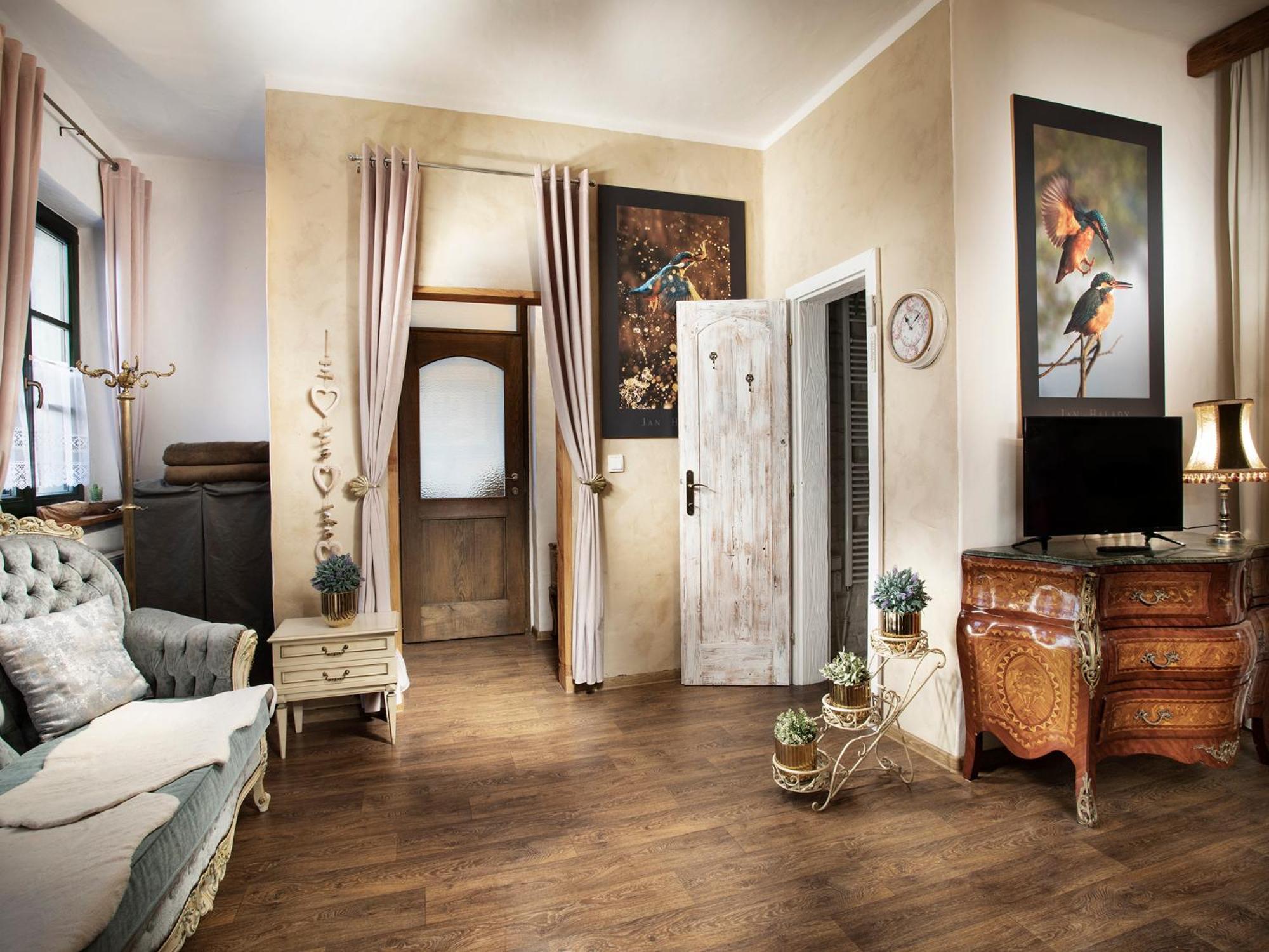 Lichtenstein Lva Apartman Breclav ภายนอก รูปภาพ